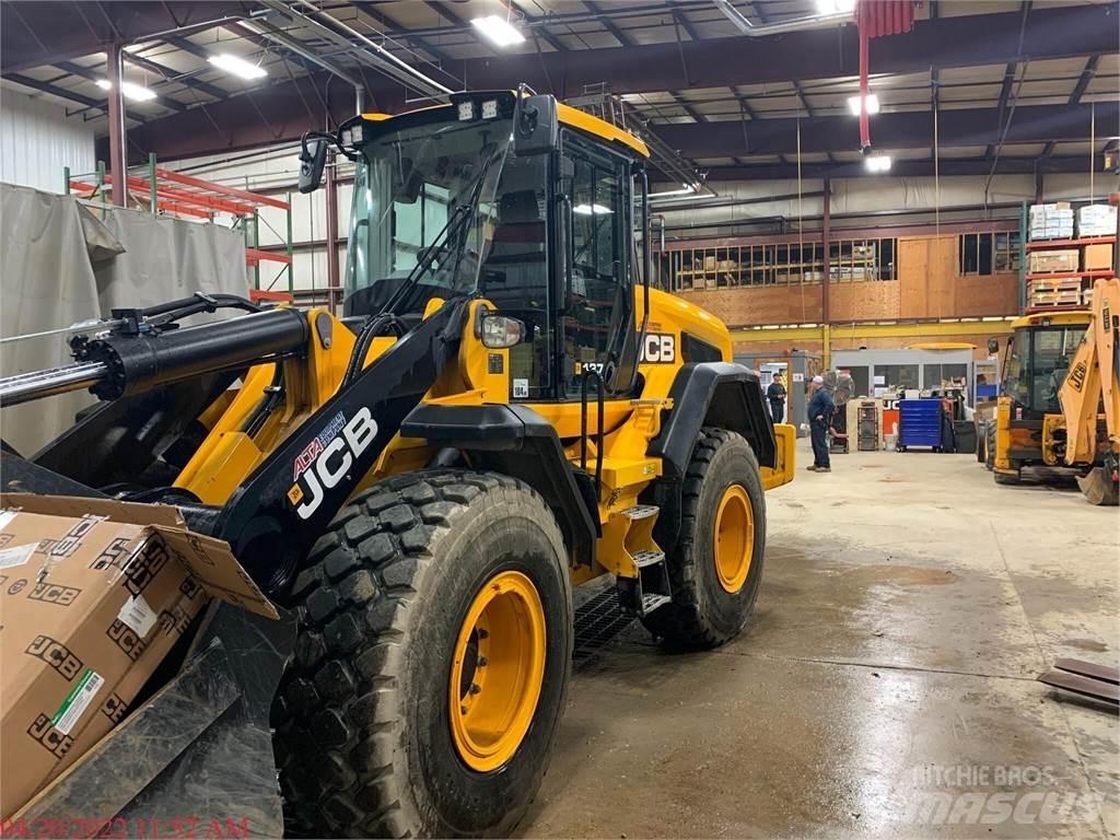 JCB 437ZX Gumikerekes homlokrakodók