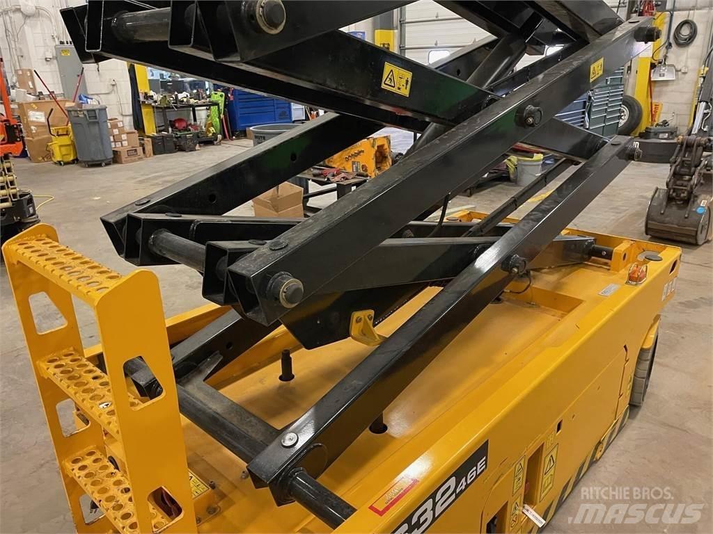JCB S3246E Ollós emelők