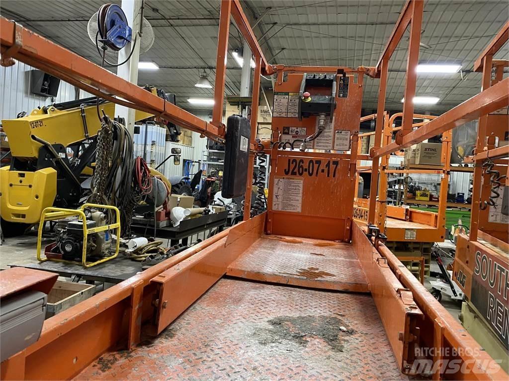 JLG 2632ES Ollós emelők