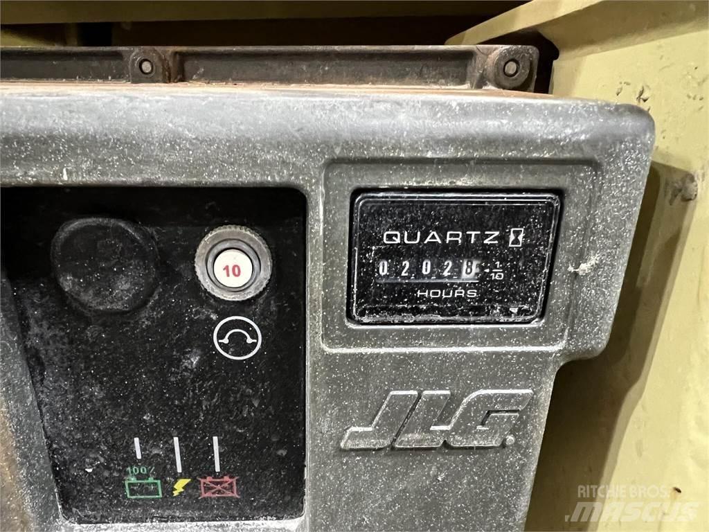 JLG 2632ES Ollós emelők