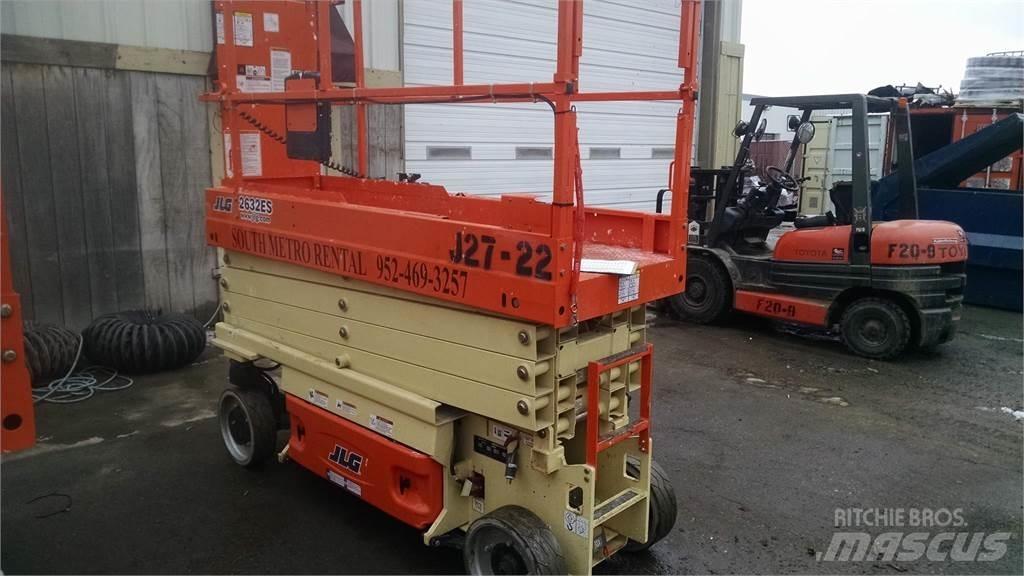 JLG 2632ES Ollós emelők
