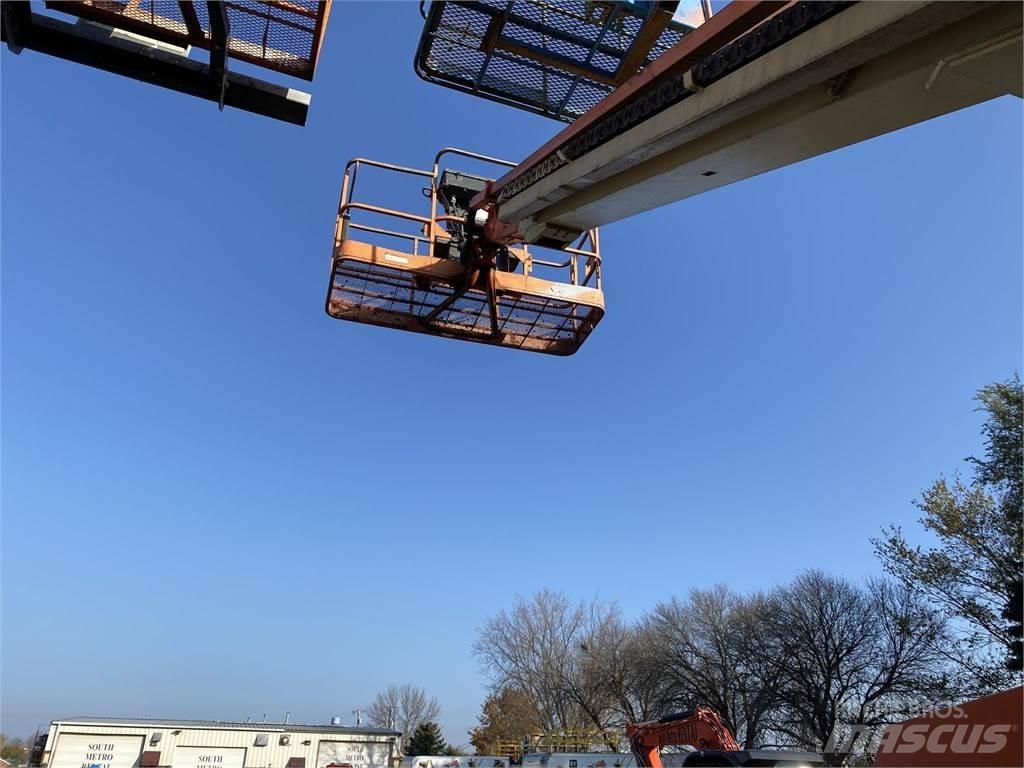 JLG 600S Teleszkópos emelők