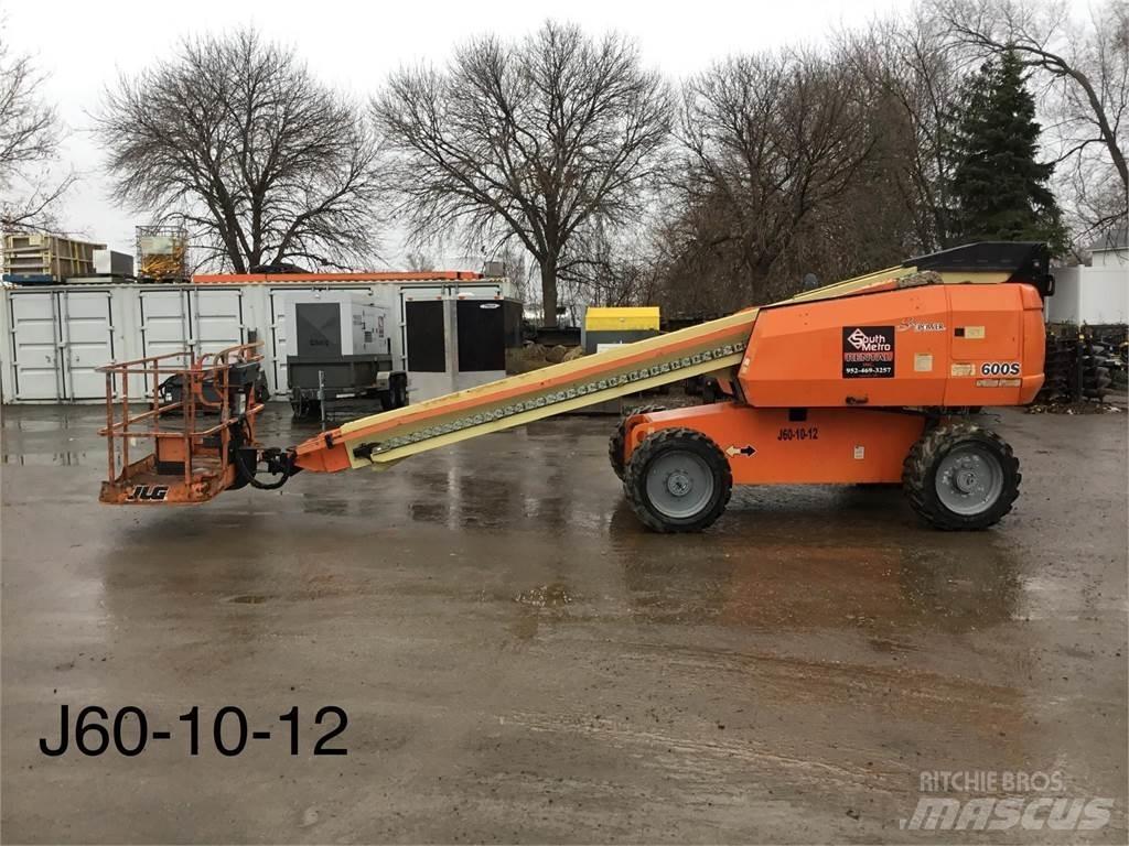 JLG 600S Teleszkópos emelők