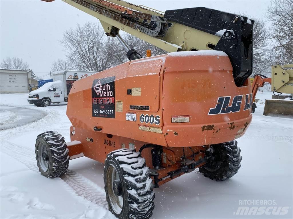 JLG 600S Teleszkópos emelők