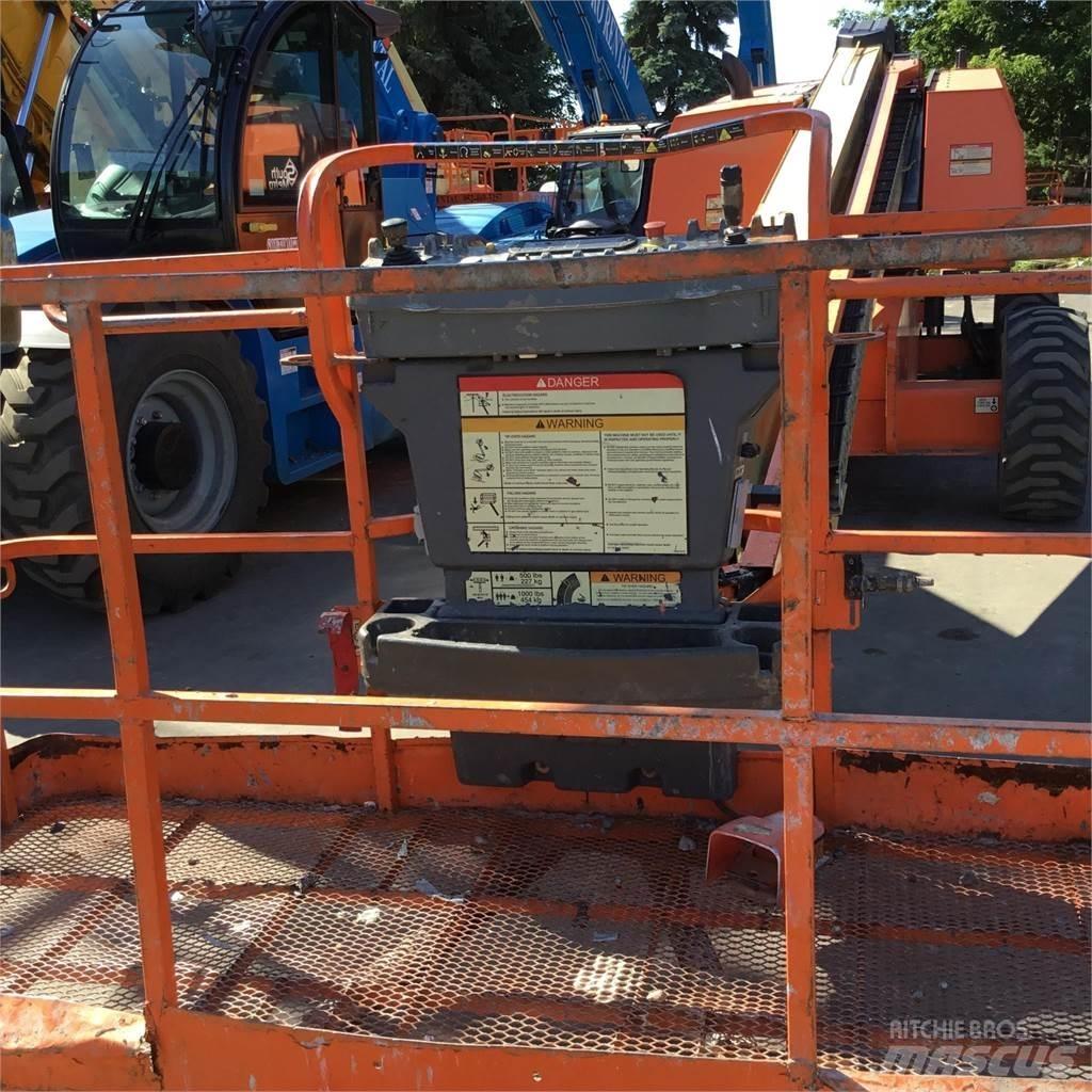 JLG 600S Teleszkópos emelők