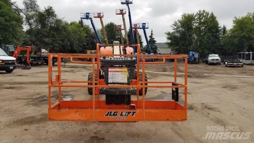 JLG 600S Teleszkópos emelők