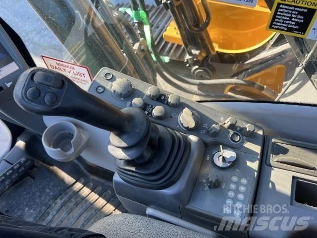 John Deere 210G LC Lánctalpas kotrók