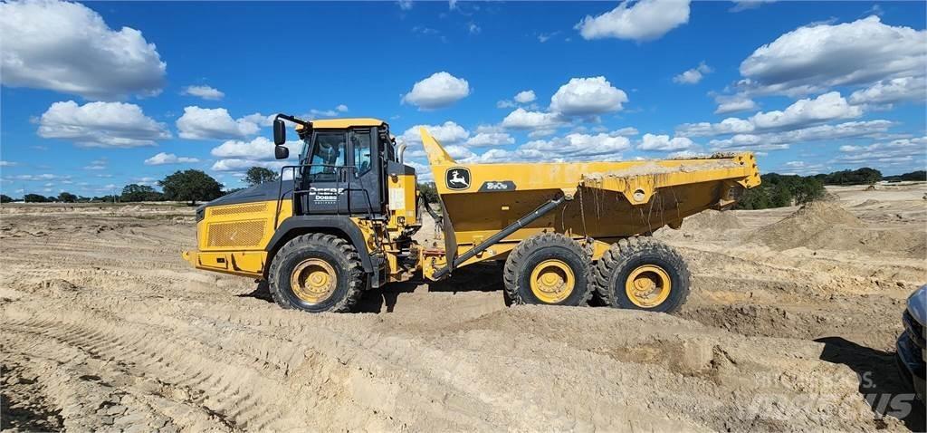 John Deere 310E Csuklósdömperek