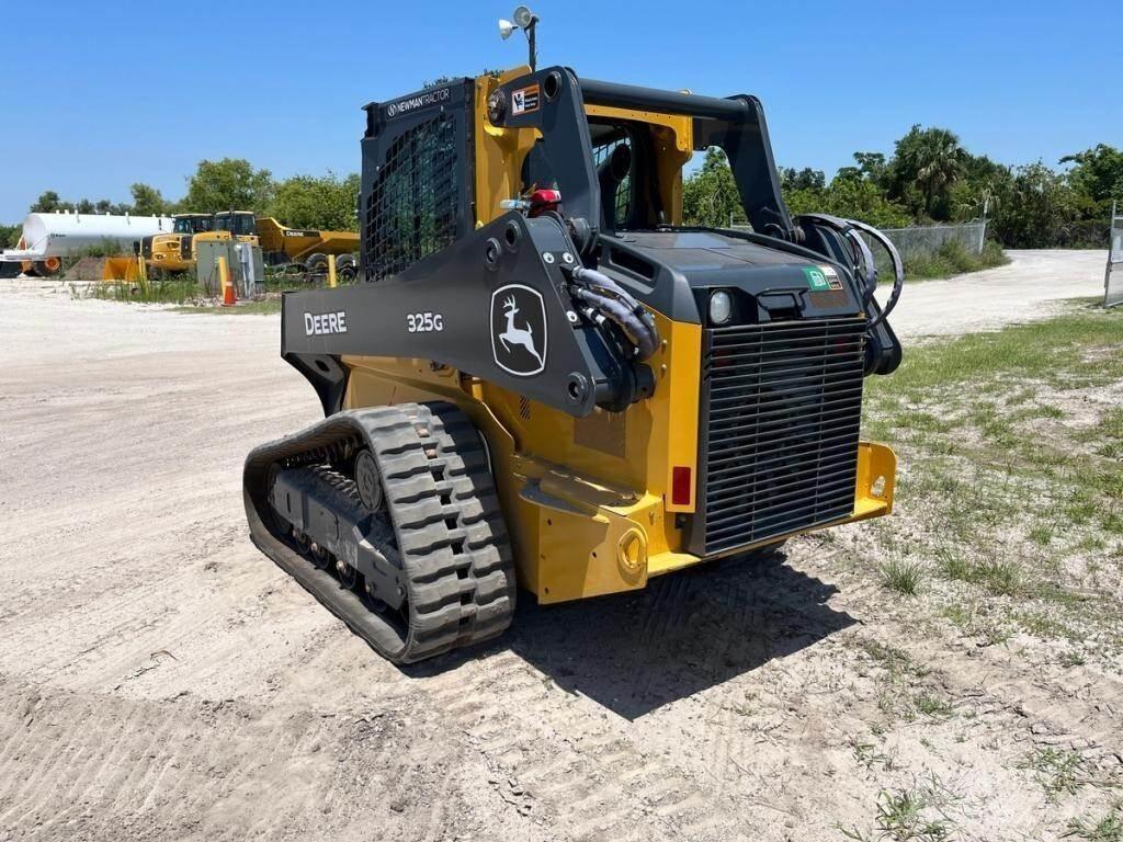 John Deere 325G Kompaktrakodók