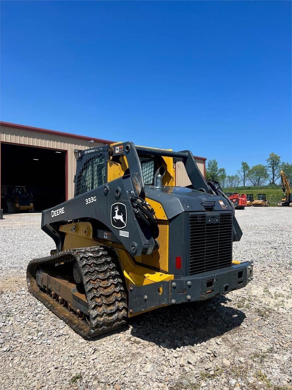 John Deere 333G Kompaktrakodók