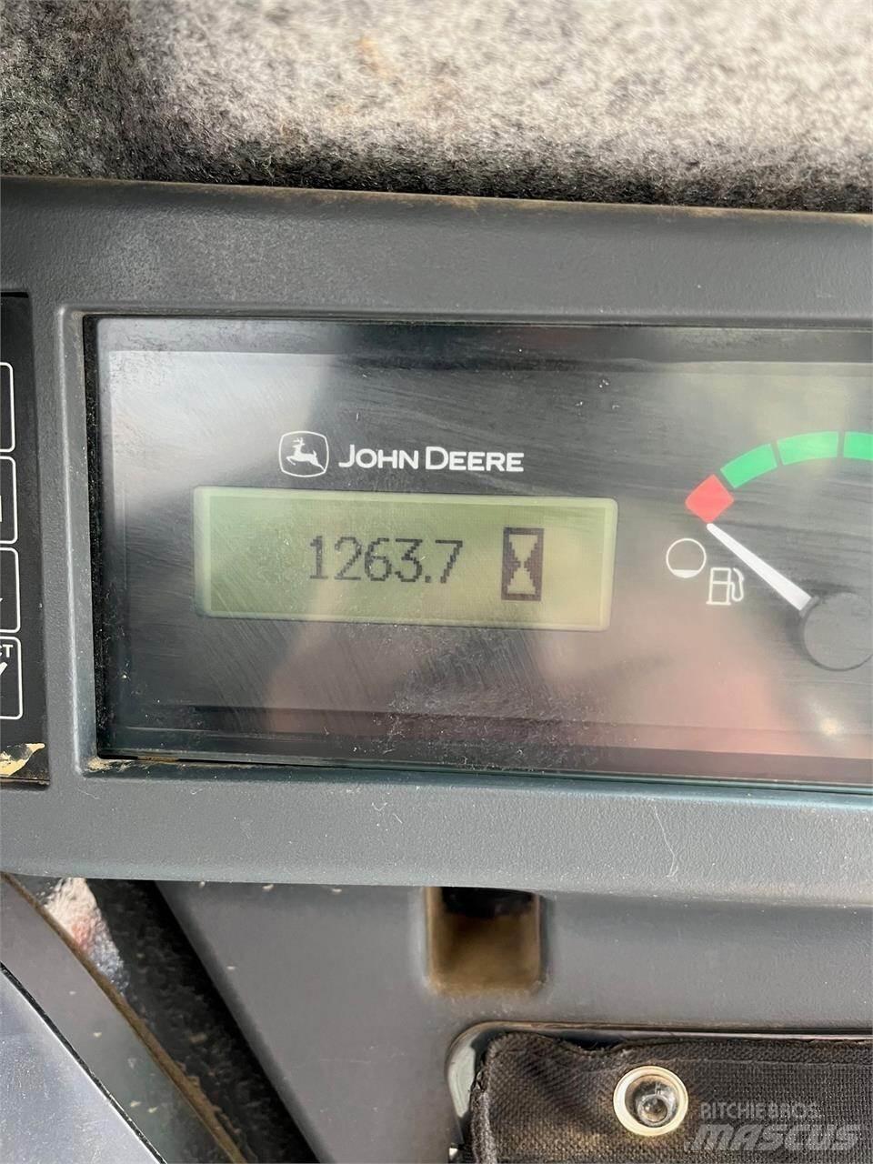 John Deere 333G Kompaktrakodók