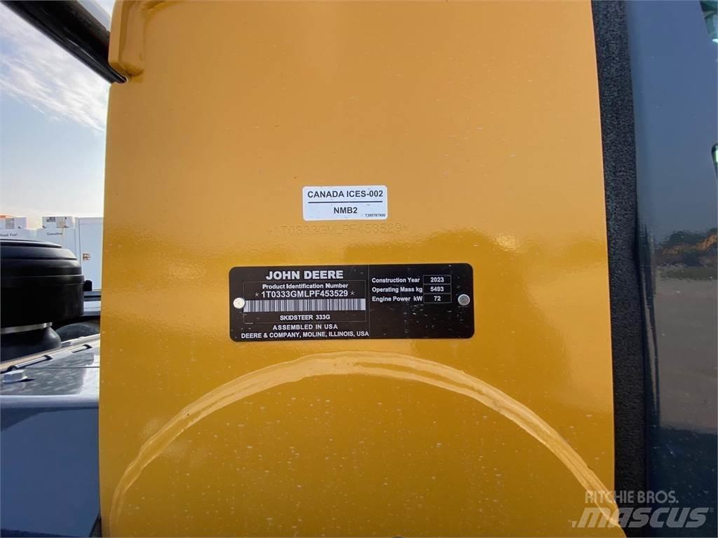 John Deere 333G Kompaktrakodók