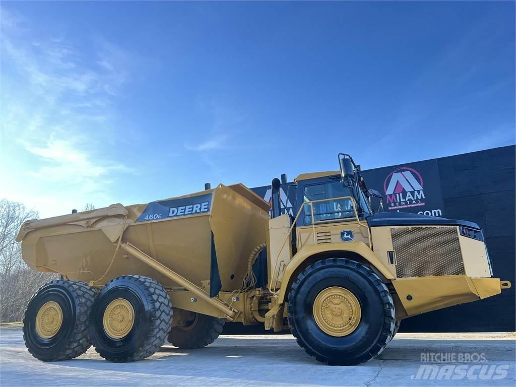 John Deere 460E Csuklósdömperek