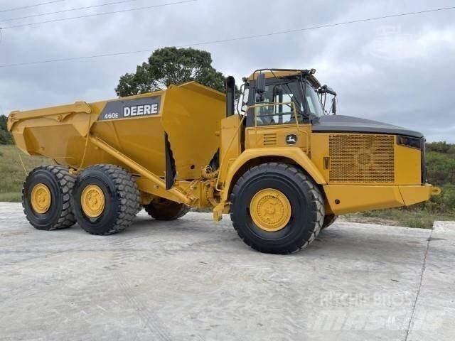 John Deere 460E Csuklósdömperek