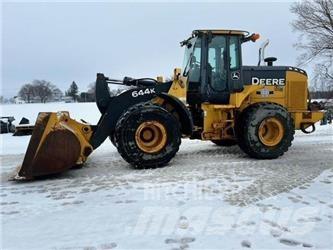 John Deere 644K Gumikerekes homlokrakodók