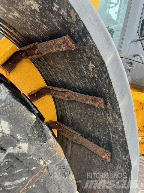 John Deere 644K Gumikerekes homlokrakodók