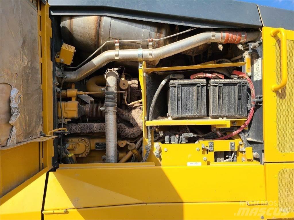 John Deere 672G Gréderek