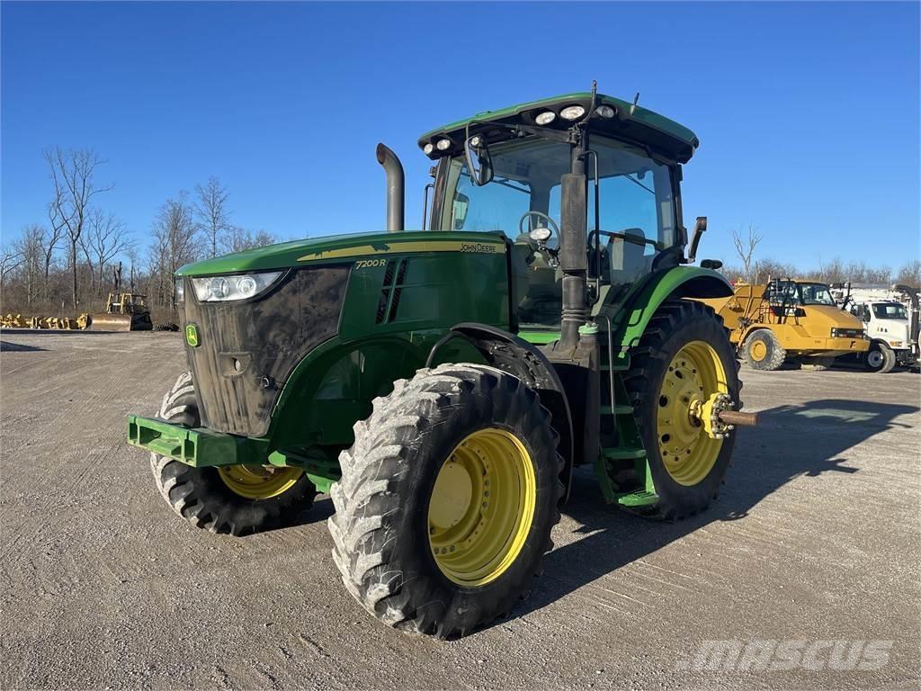 John Deere 7200R Traktorok