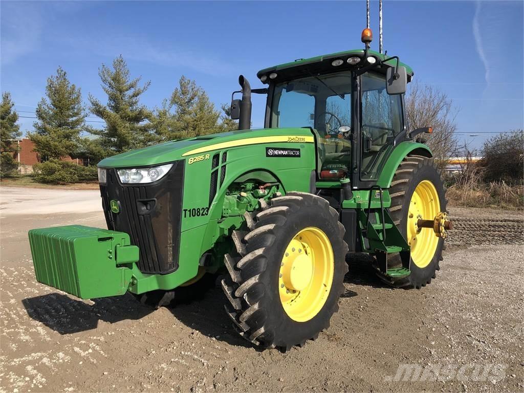 John Deere 8285R Traktorok
