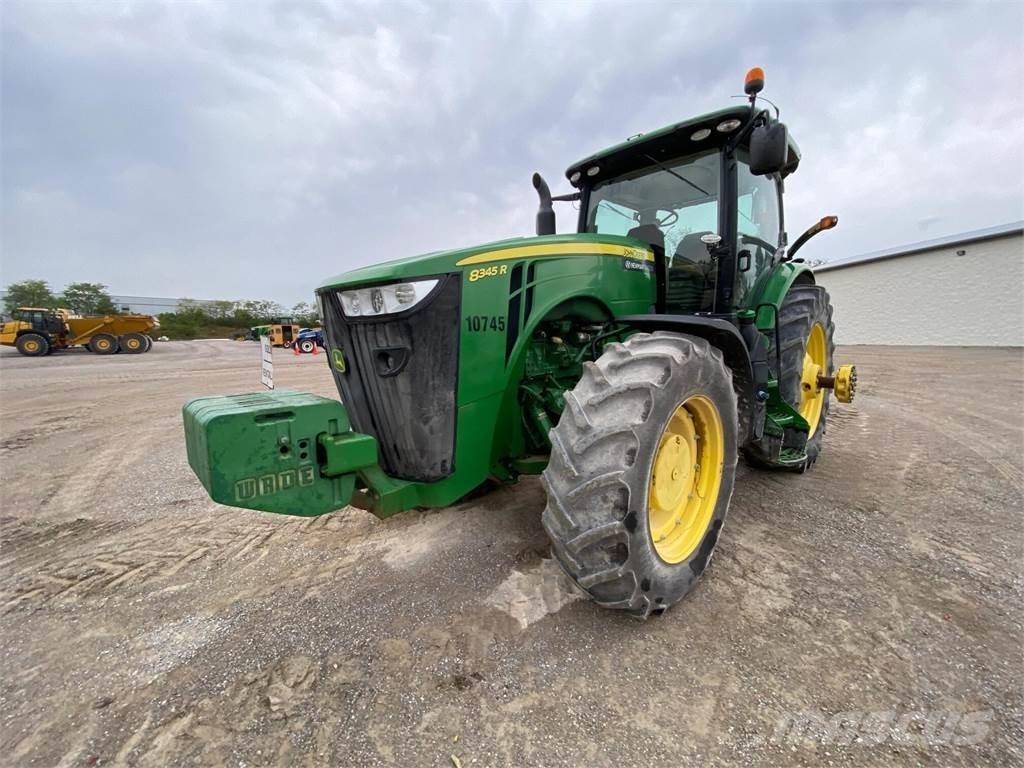 John Deere 8345R Traktorok