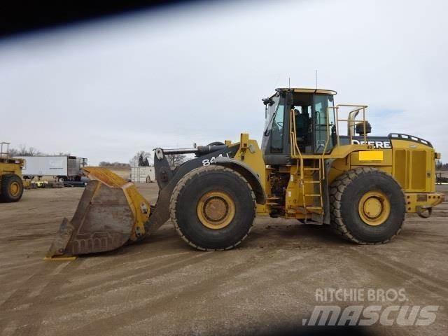 John Deere 844J Gumikerekes homlokrakodók