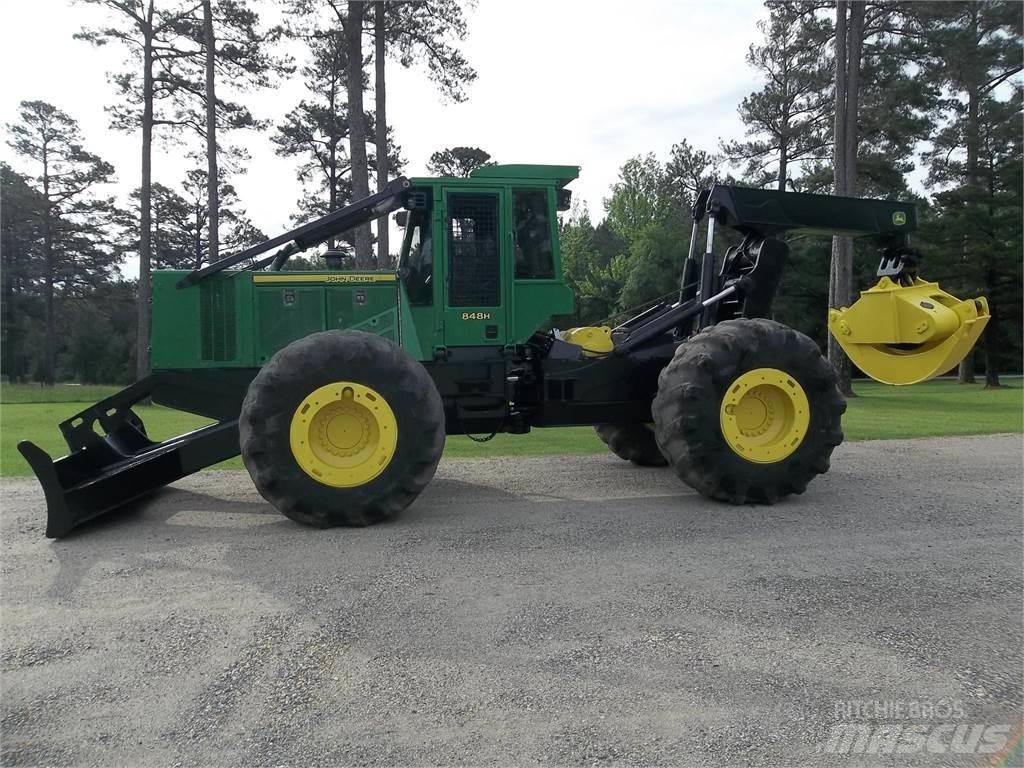 John Deere 848H Vonszolók