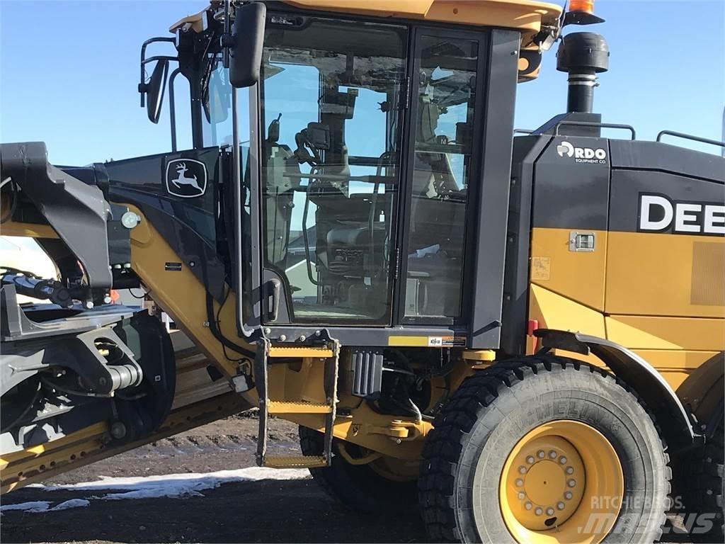 John Deere 872G Gréderek