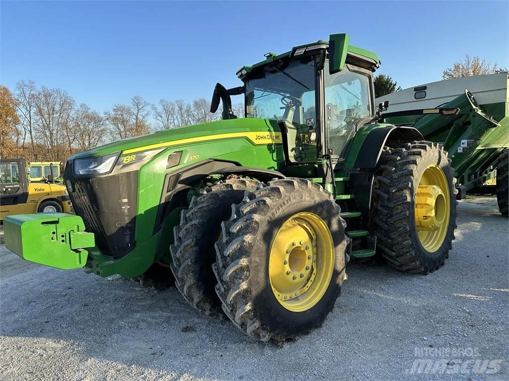 John Deere 8R 370 Traktorok