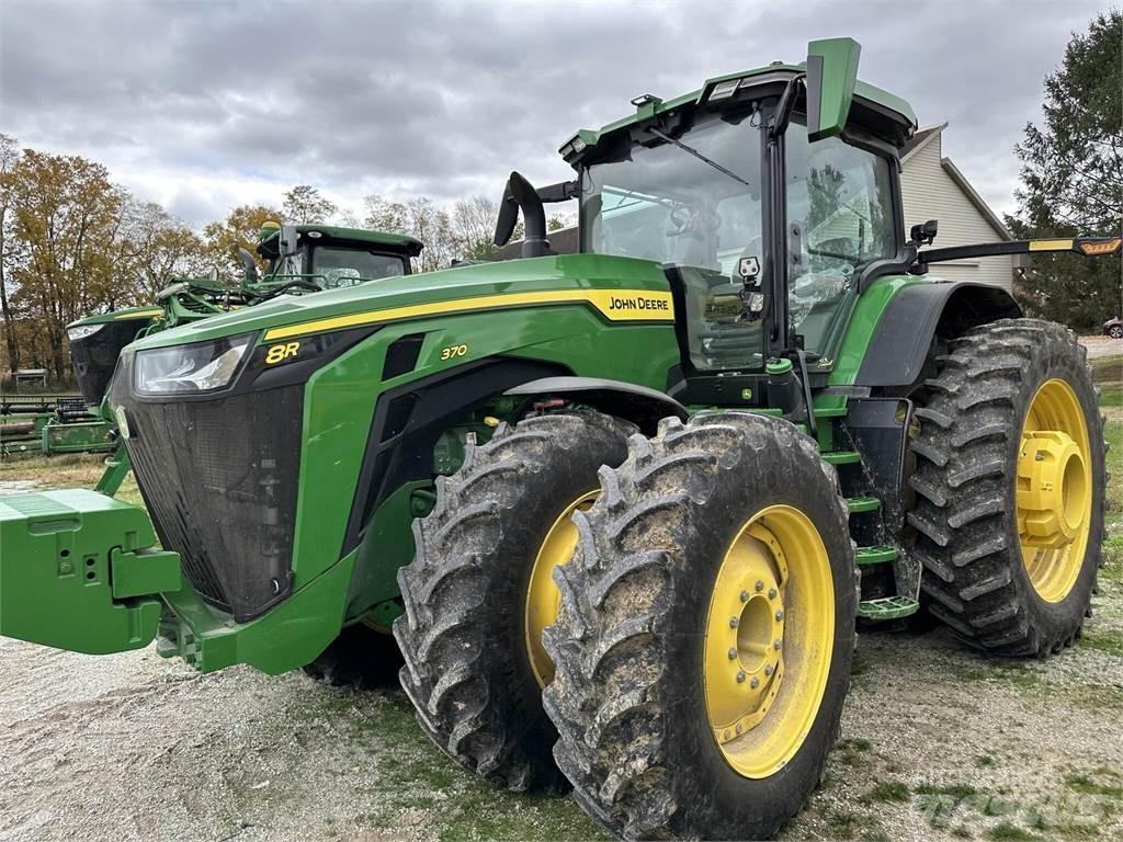 John Deere 8R 370 Traktorok