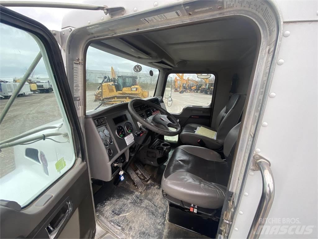 Kenworth T300 Vízszállító teherautók