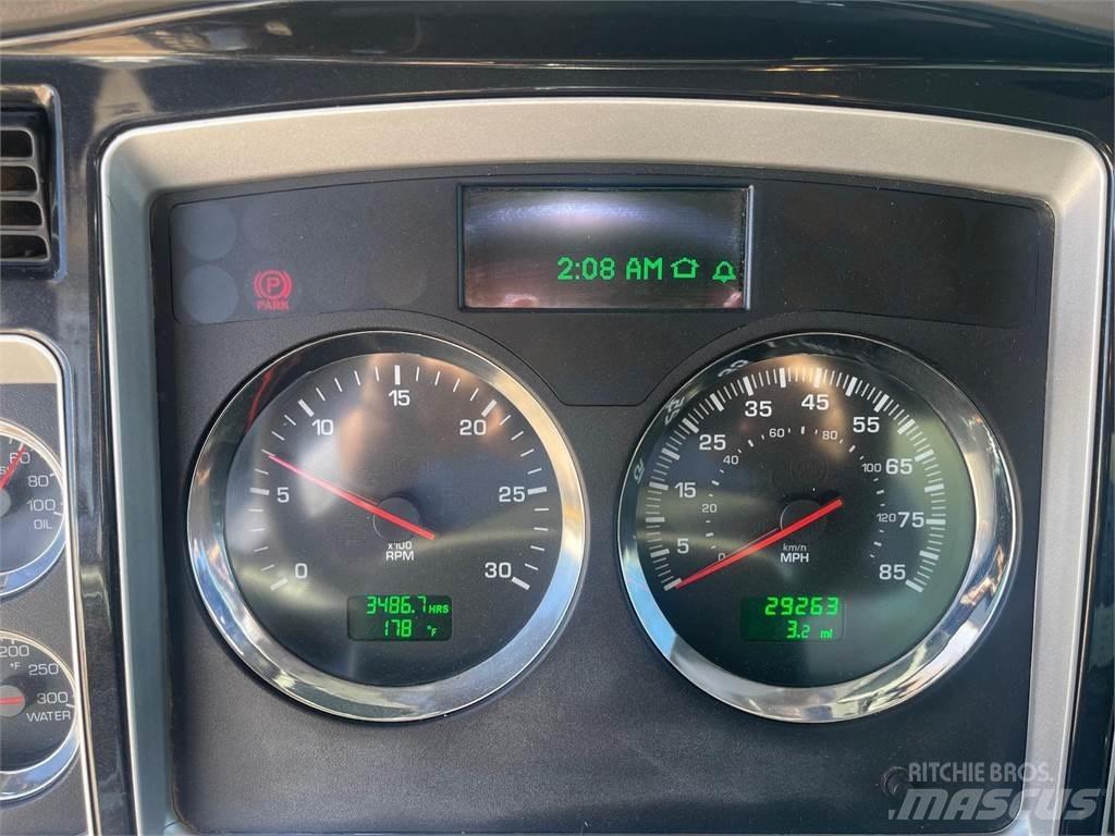 Kenworth T440 Vízszállító teherautók