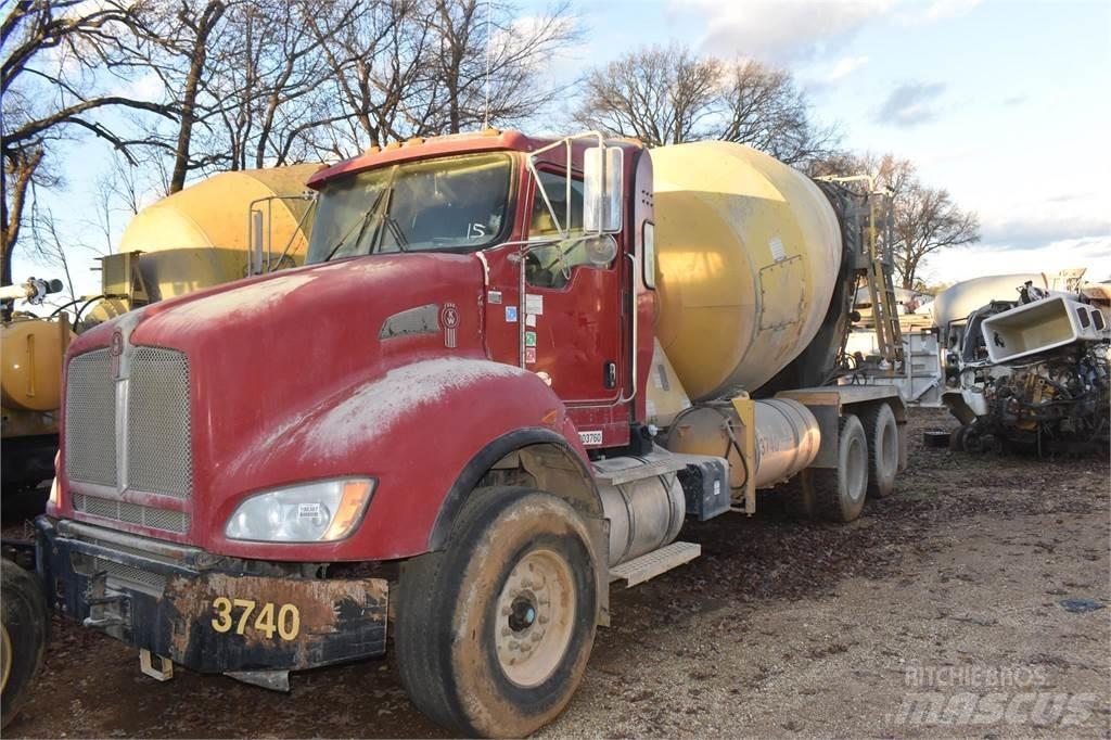 Kenworth T440 Betonkeverők/Betonpumpák