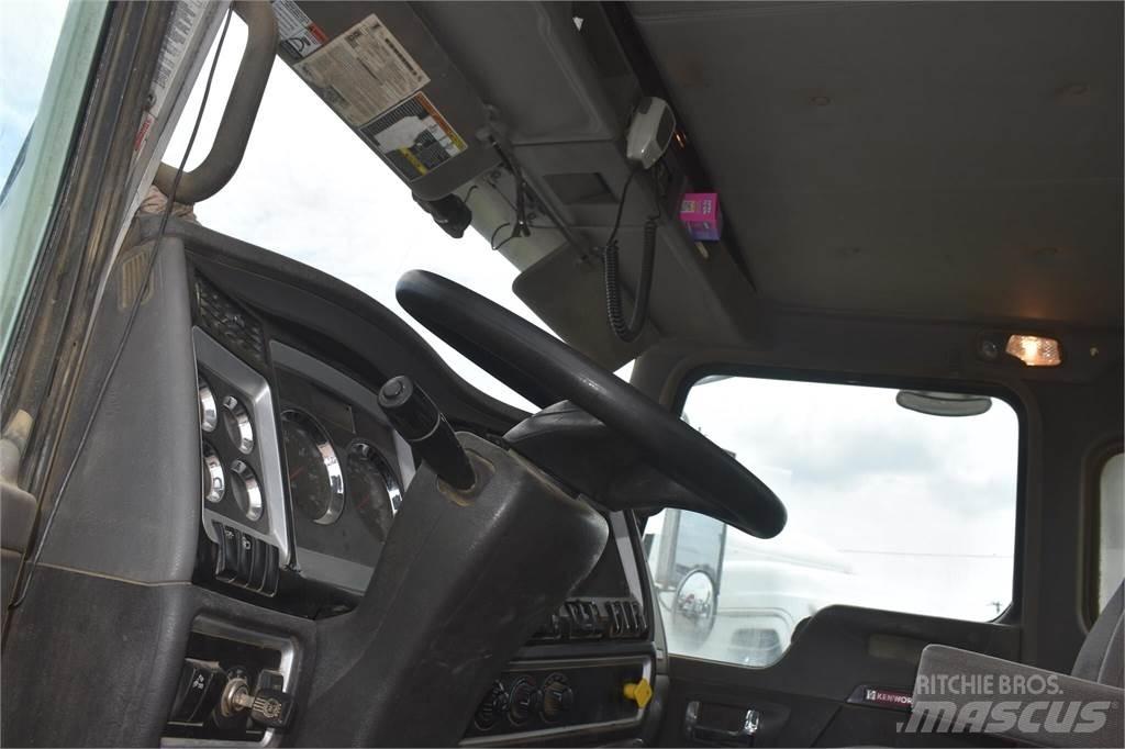Kenworth T440 Betonkeverők/Betonpumpák