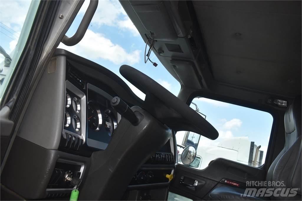 Kenworth T440 Billenő teherautók