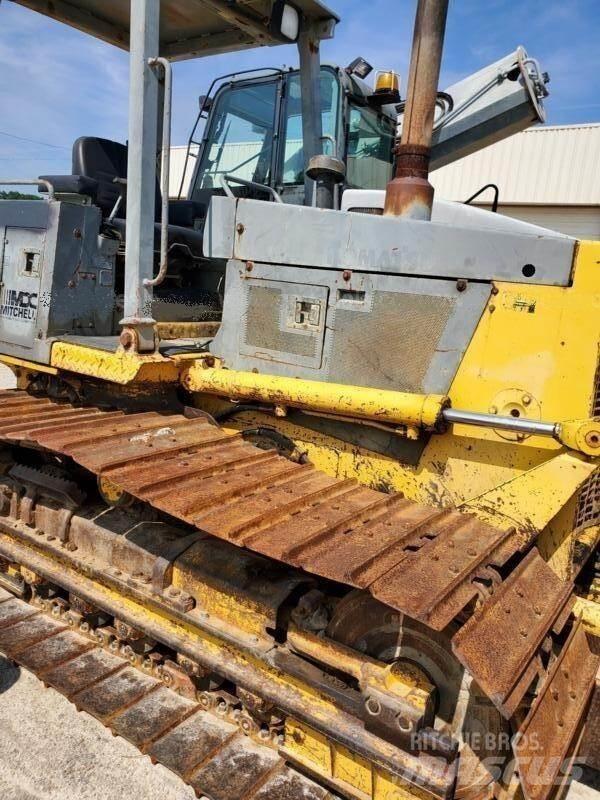 Komatsu D38P-1 LGP lánctalpas dózerek