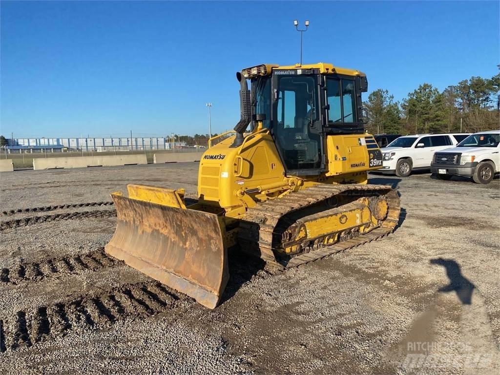 Komatsu D39PX-24 lánctalpas dózerek