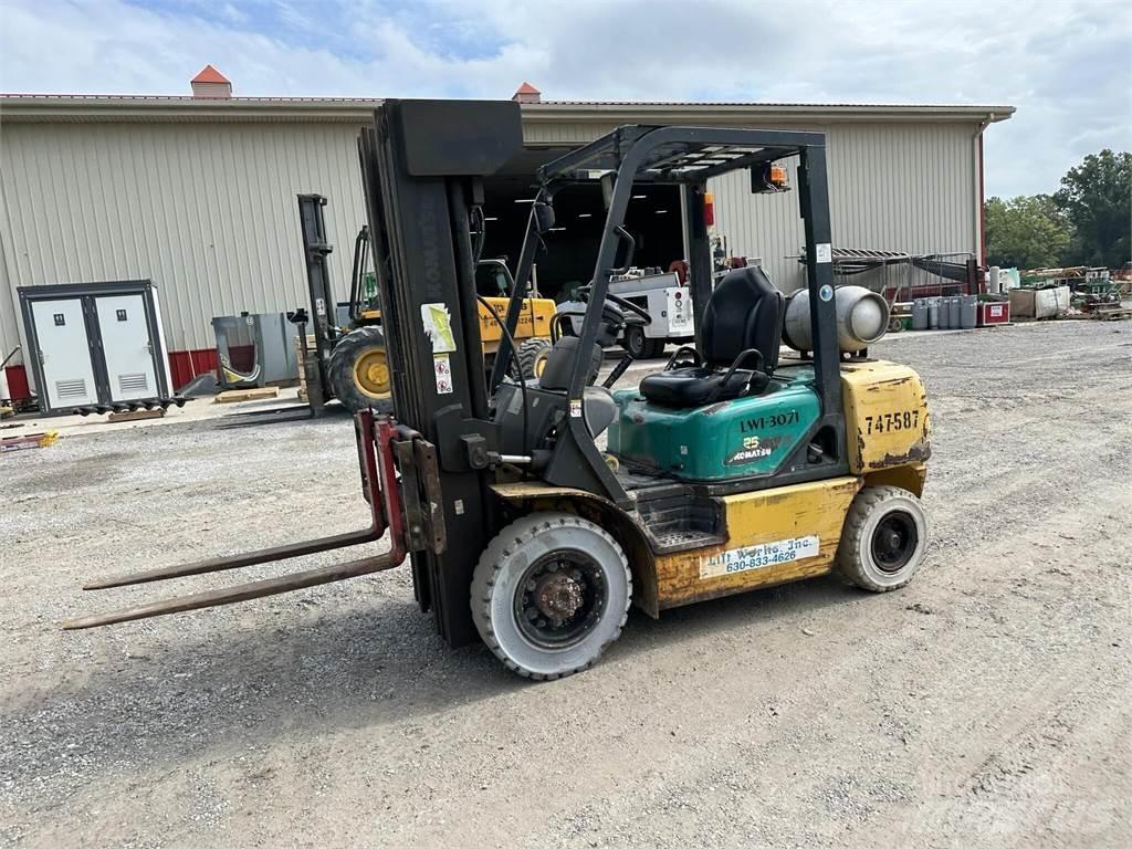 Komatsu FG25T-14 Targoncák-Egyéb
