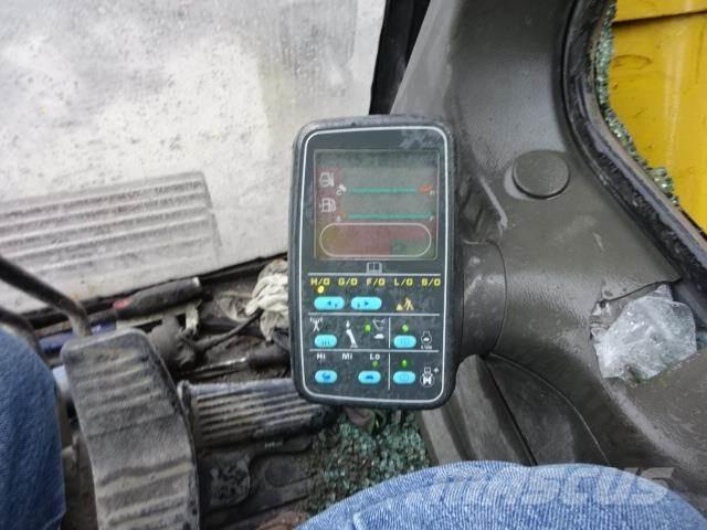 Komatsu PC300 LC-6 Lánctalpas kotrók