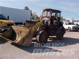 Komatsu WA100 Gumikerekes homlokrakodók