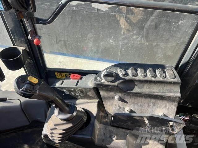 Komatsu WA270-8 Gumikerekes homlokrakodók