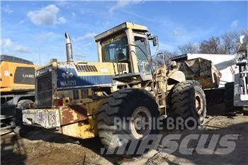 Komatsu WA420 Gumikerekes homlokrakodók