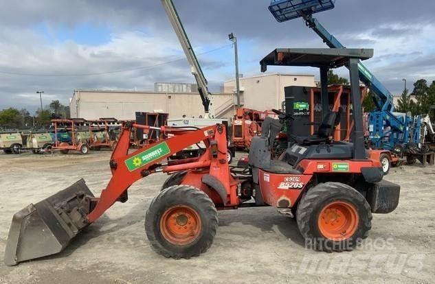Kubota R520ST Gumikerekes homlokrakodók