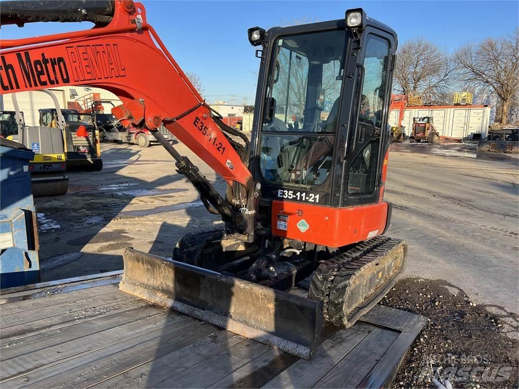 Kubota U35-4 Mini kotrók < 7t