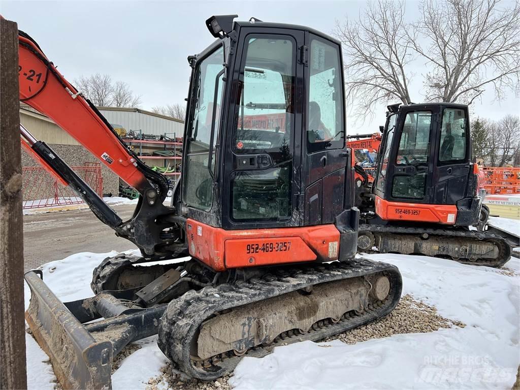 Kubota U55-5 Mini kotrók < 7t