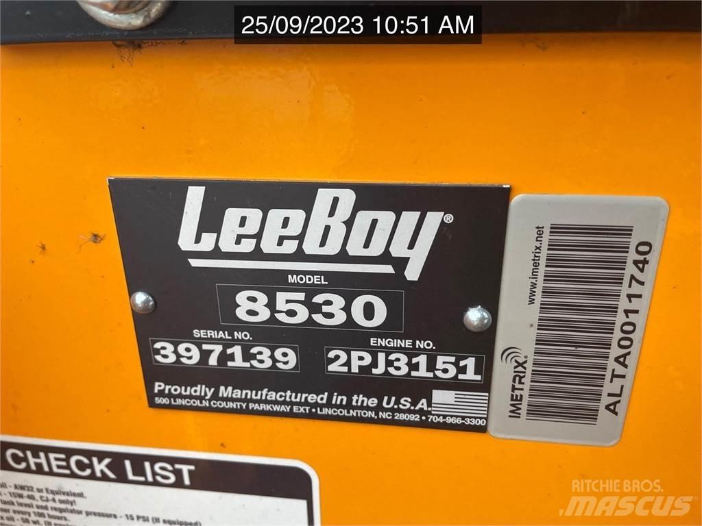 LeeBoy 8530 Aszfalt terítõ gépek