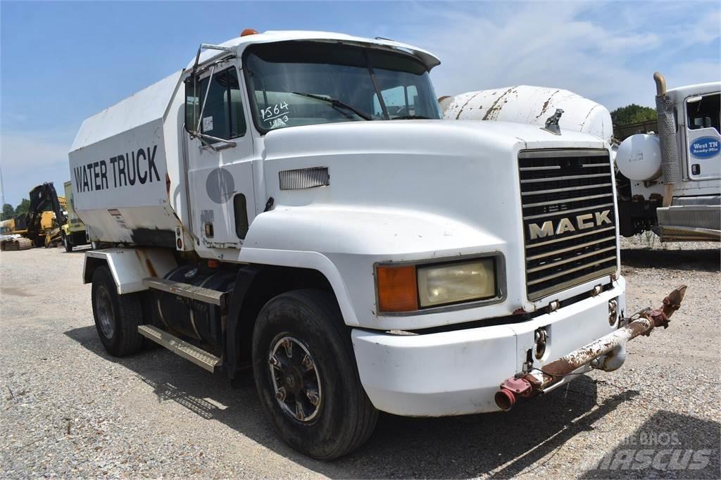 Mack CH613 Tartályos teherautók