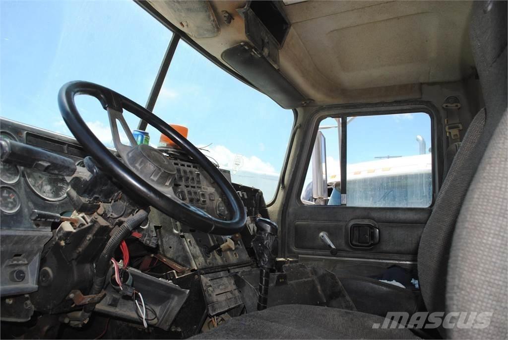 Mack CH613 Billenő teherautók