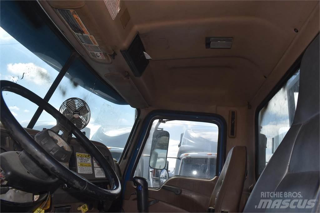 Mack GRANITE CV713 Darus teherautók