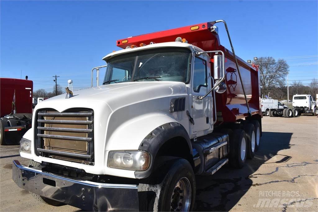 Mack GRANITE GU713 Billenő teherautók