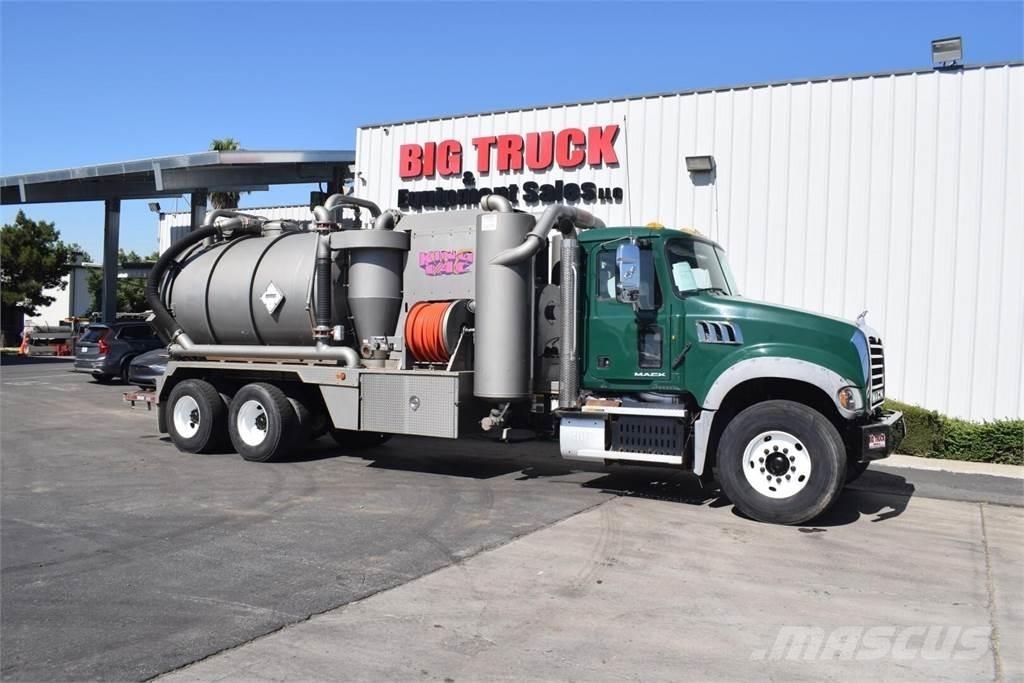 Mack GRANITE GU713 Tartályos teherautók